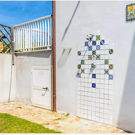 Sulas * 拉卡勒塔